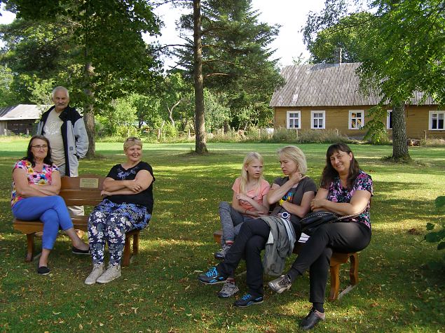 Naiskodukaitse Saaremaa ringkonna ajalooretk Lääne-Saaremaale