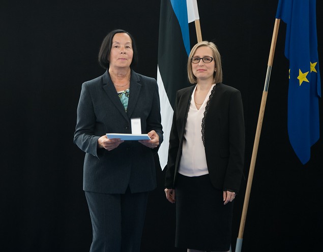 Naiskodukaitsjad Svetlana Aug ja Silvia Paluoja pälvisid Vabaduse Tammepärja aumärgid