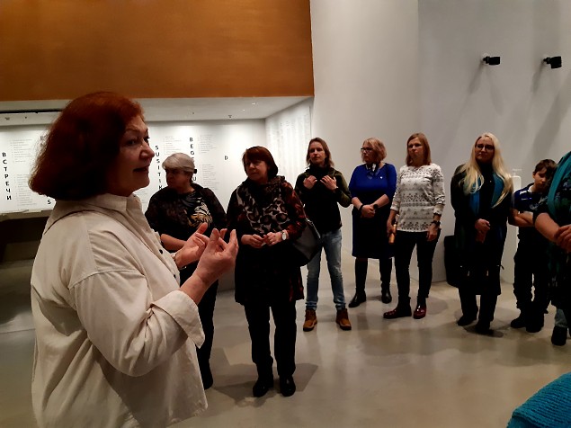 Pilguheit ajalukku ja kuidas olla valmis – Harju naiskodukaitsjad käisid Eesti Rahva Muuseumis